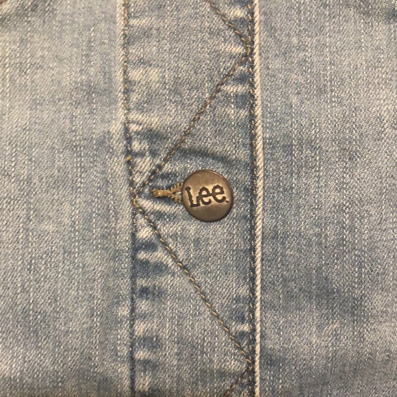 NEW Lee light wash denim jacket - Picture 6 of 10